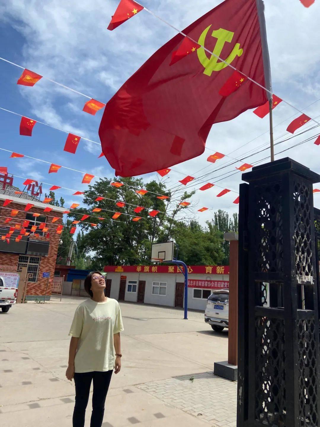 脊柱灵活，人更年轻，5个动作拯救肩背僵硬